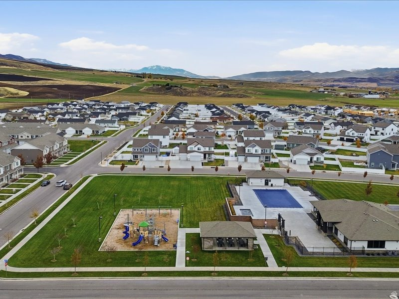 ELK MOUNTAIN - Residential