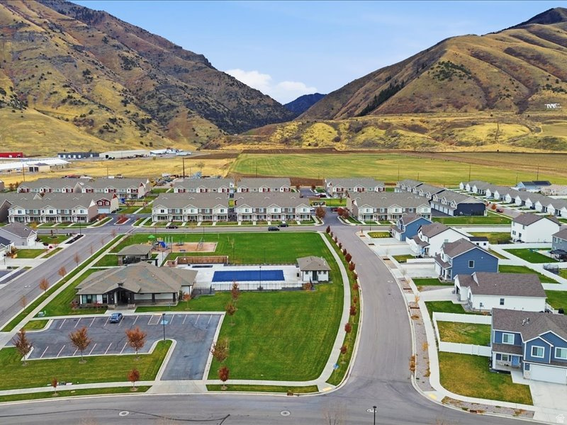 ELK MOUNTAIN - Residential