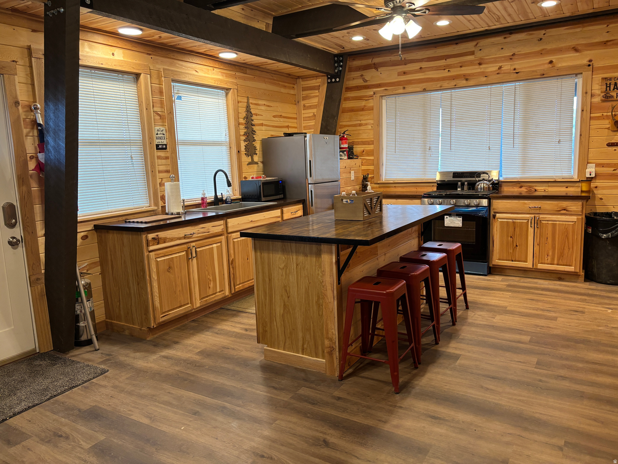 HIDEAWAY VALLEY SUBD - Land