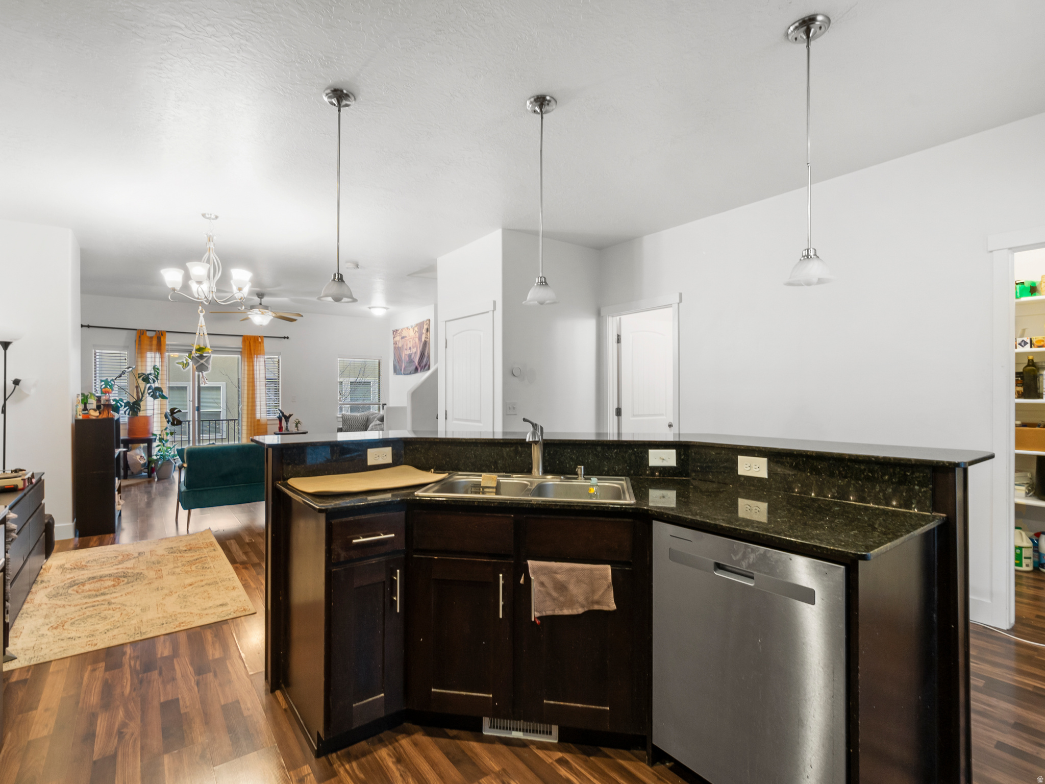 PLYMOUTH AVENUE TOWNHOMES PHASE 5 - Residential