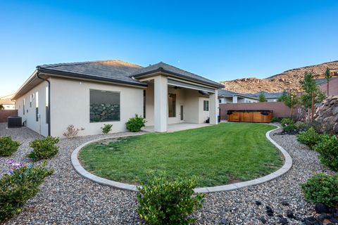 Tiny photo for 6070 S BUNDA WAY, Saint George, UT 84790 (MLS # 2120960)