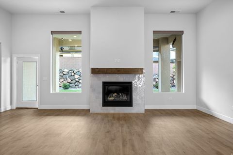 Tiny photo for 6070 S BUNDA WAY, Saint George, UT 84790 (MLS # 2120960)