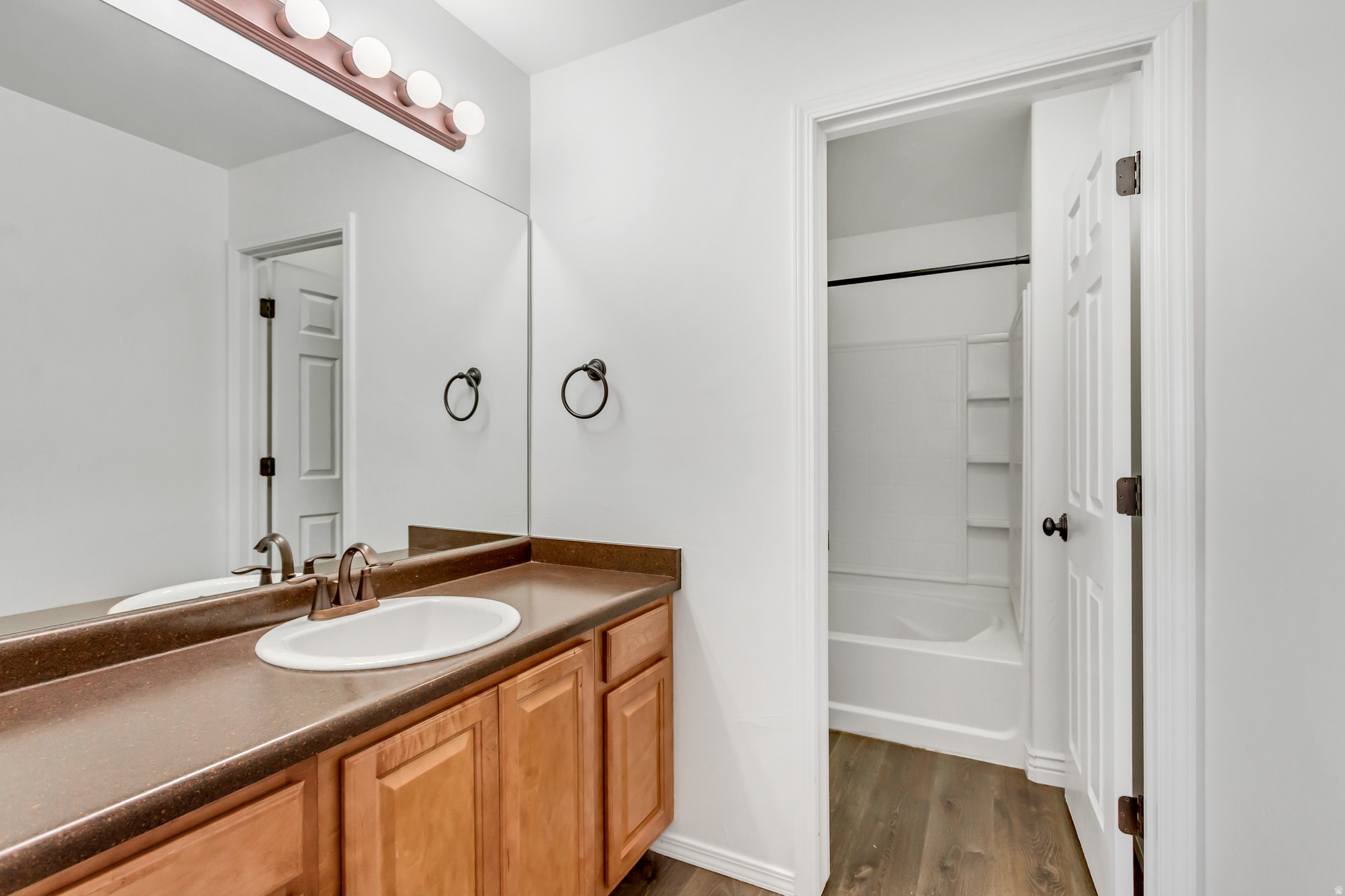 IVY SPRINGS CONDOMINIUM PHASE 10 - Residential