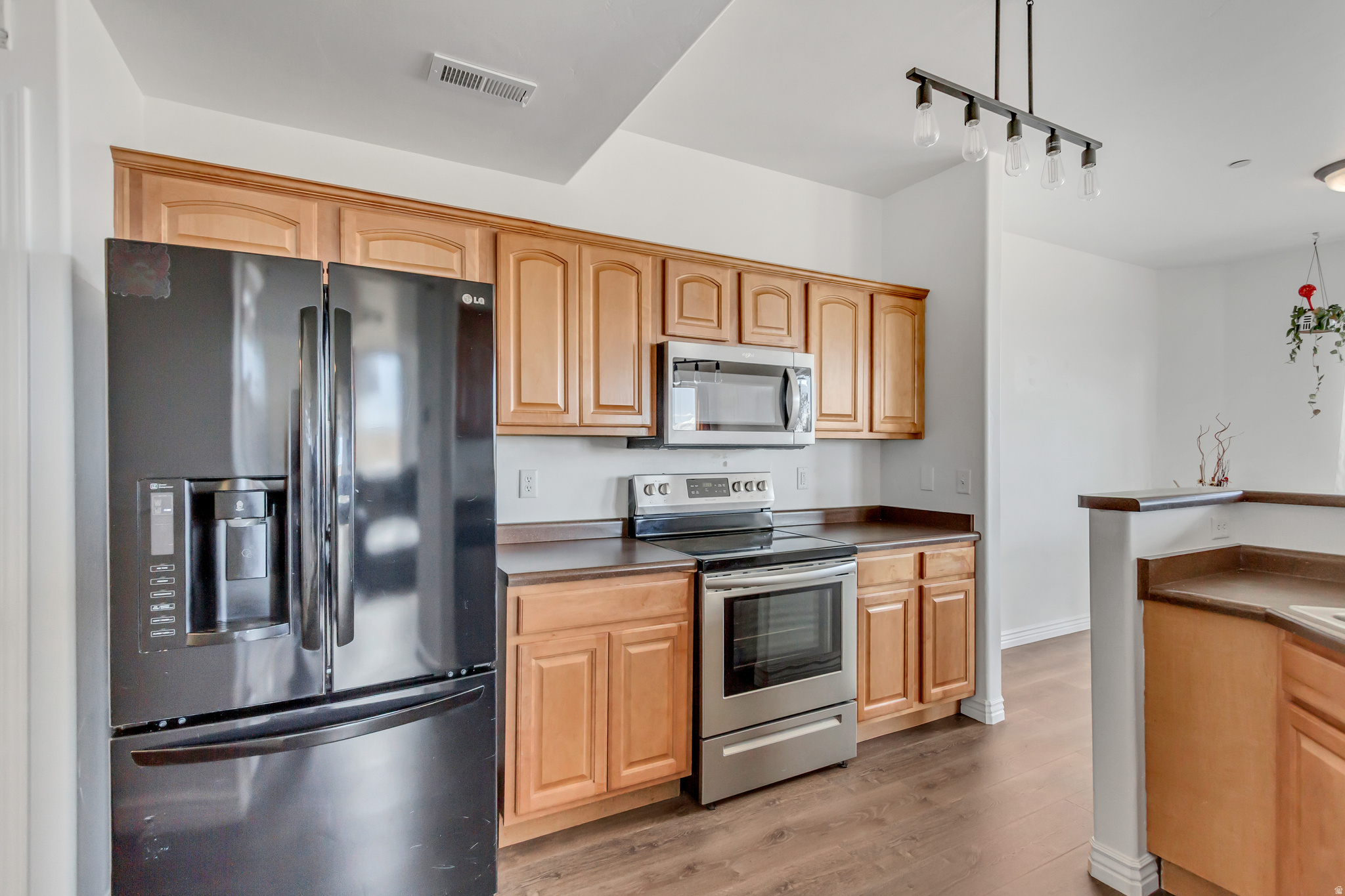 IVY SPRINGS CONDOMINIUM PHASE 10 - Residential