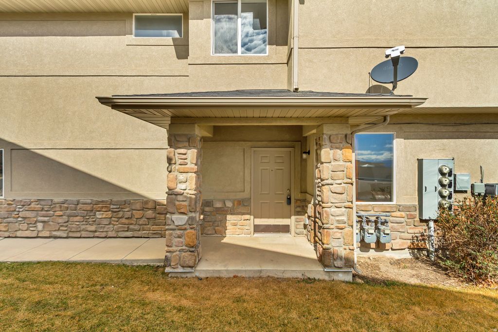 Photo of 8419 S IVY GABLE DR, West Jordan, UT 84081 (MLS # 2140014)