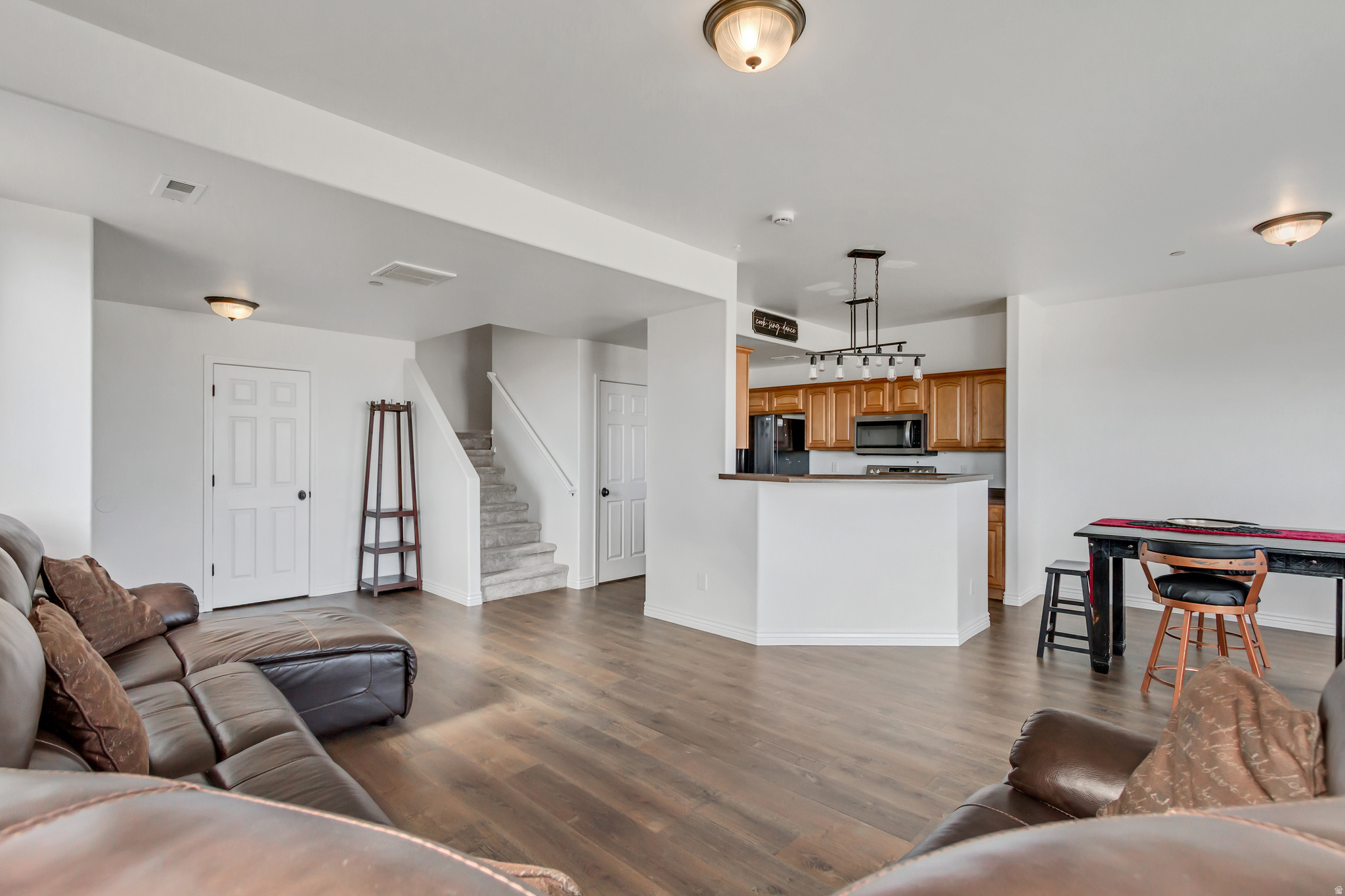 IVY SPRINGS CONDOMINIUM PHASE 10 - Residential