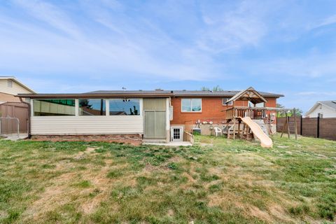 Tiny photo for 521 E 8045 S, Sandy, UT 84070 (MLS # 2156515)