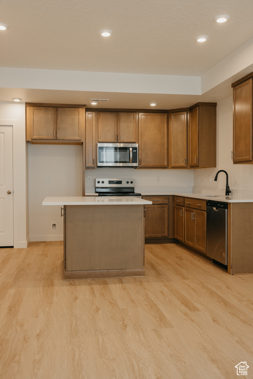 PROMINENCE POINT - Residential