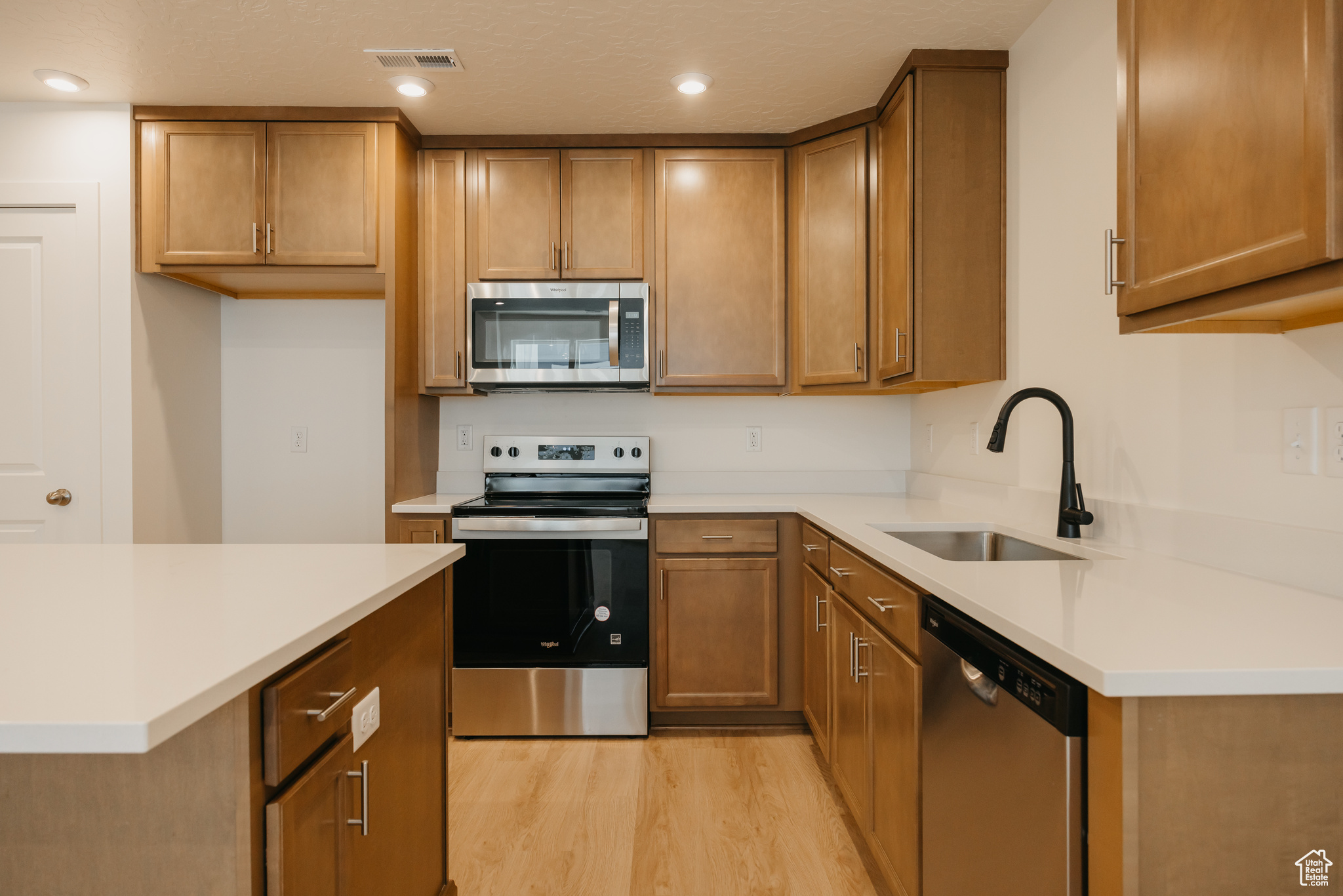 PROMINENCE POINT - Residential