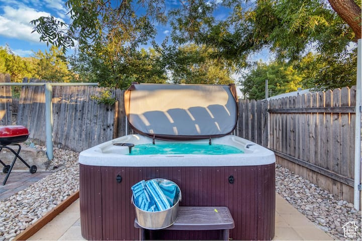 LA VERKIN TOWNSITE SUR BLK 3 - Residential