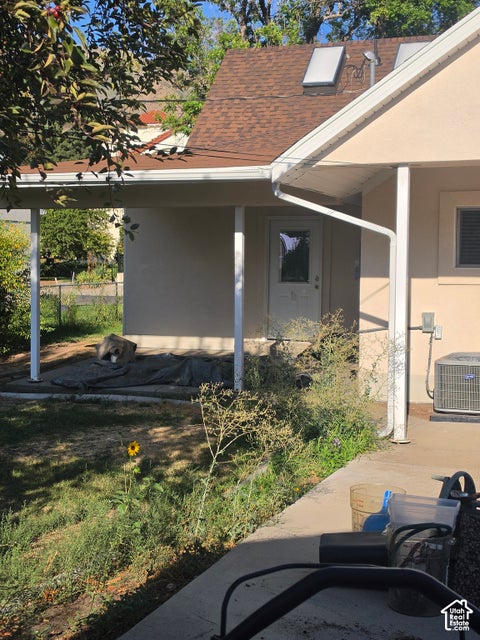 Tiny photo for 450 S 100 E, Springville, UT 84663 (MLS # 2192322)
