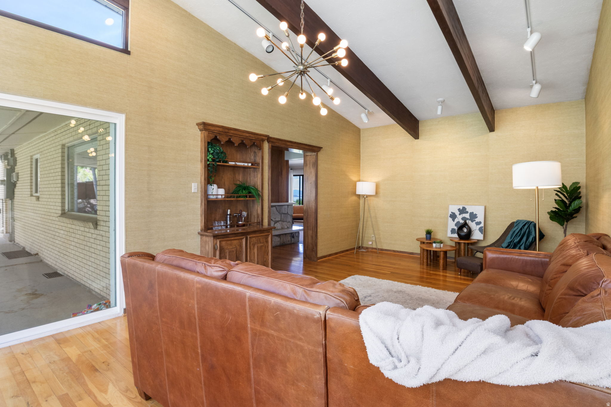 OAK HILLS - Residential