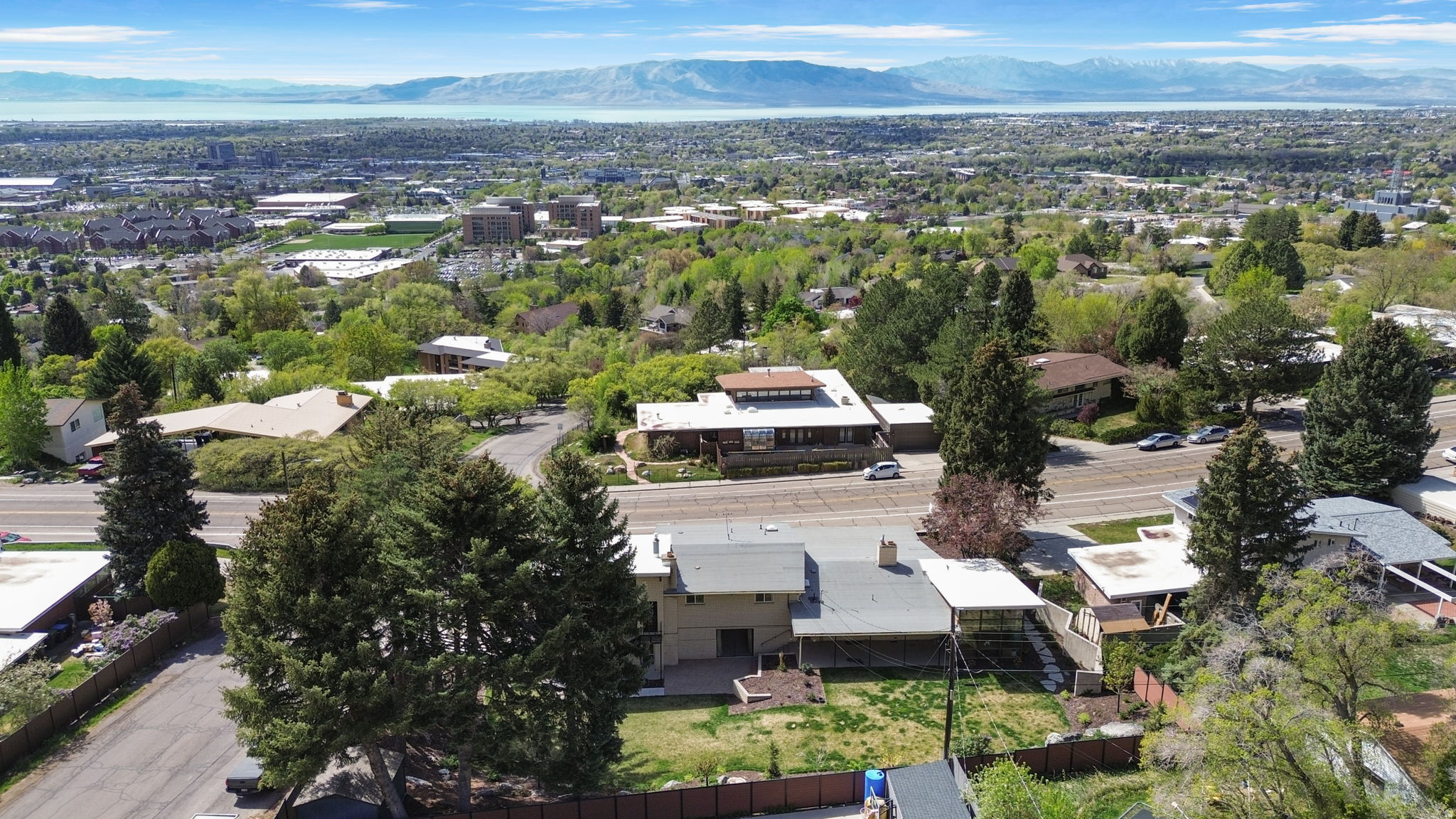 OAK HILLS - Residential