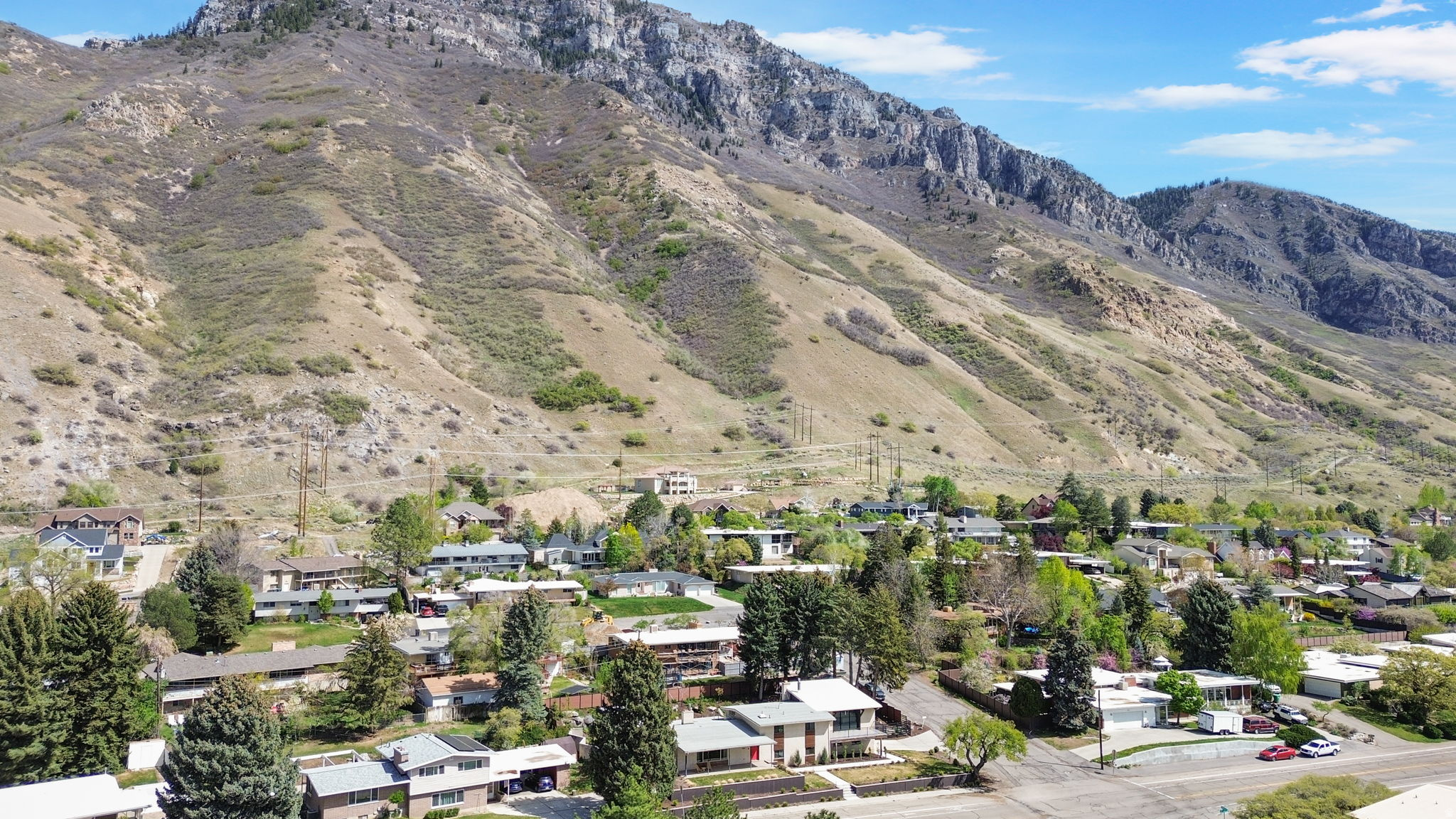 OAK HILLS - Residential