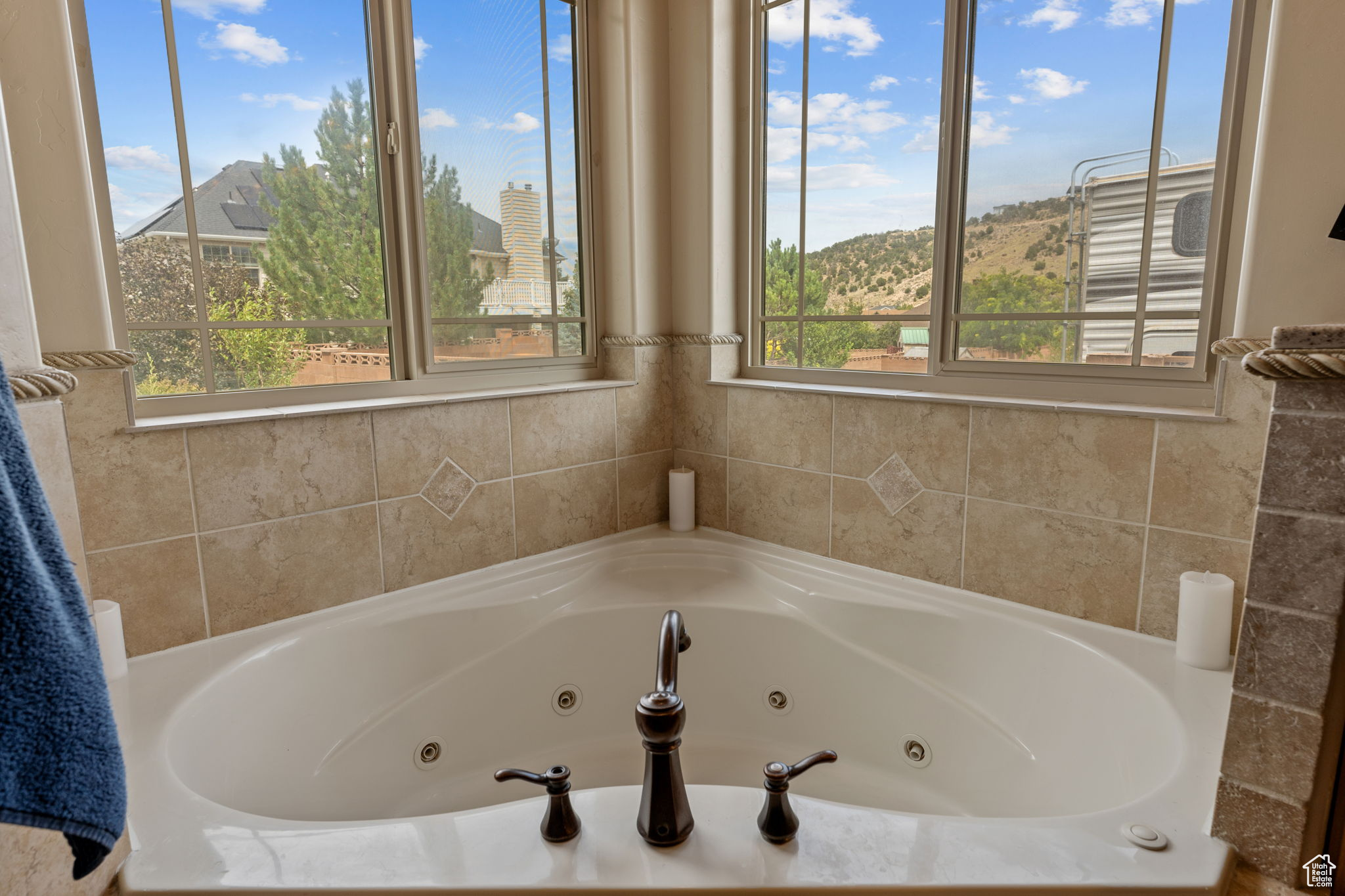 SUNSET CANYON ESTATES - Residential