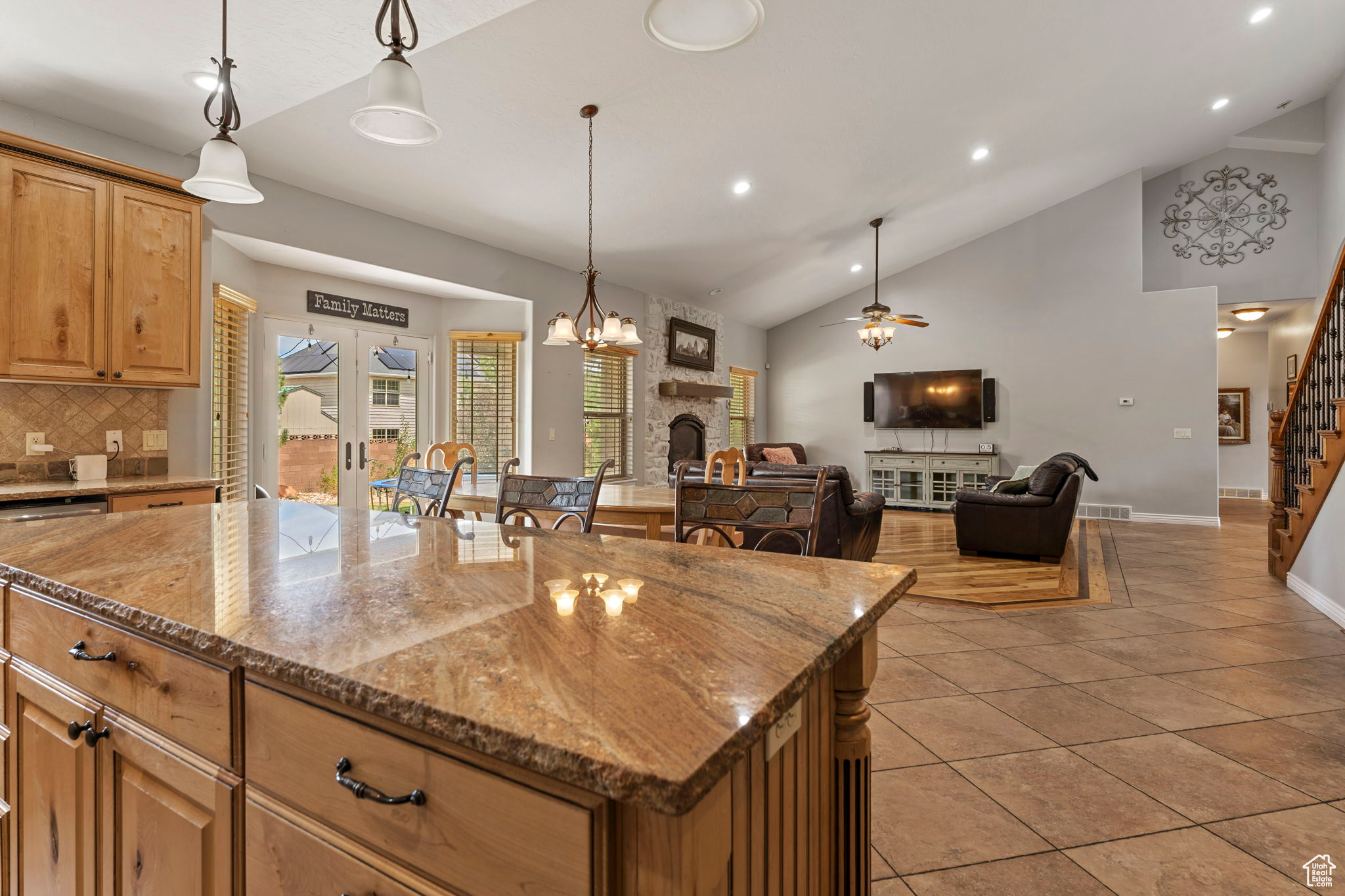 SUNSET CANYON ESTATES - Residential