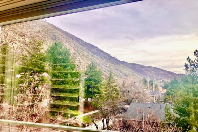 PRESIDENTIAL CLUB - Residential