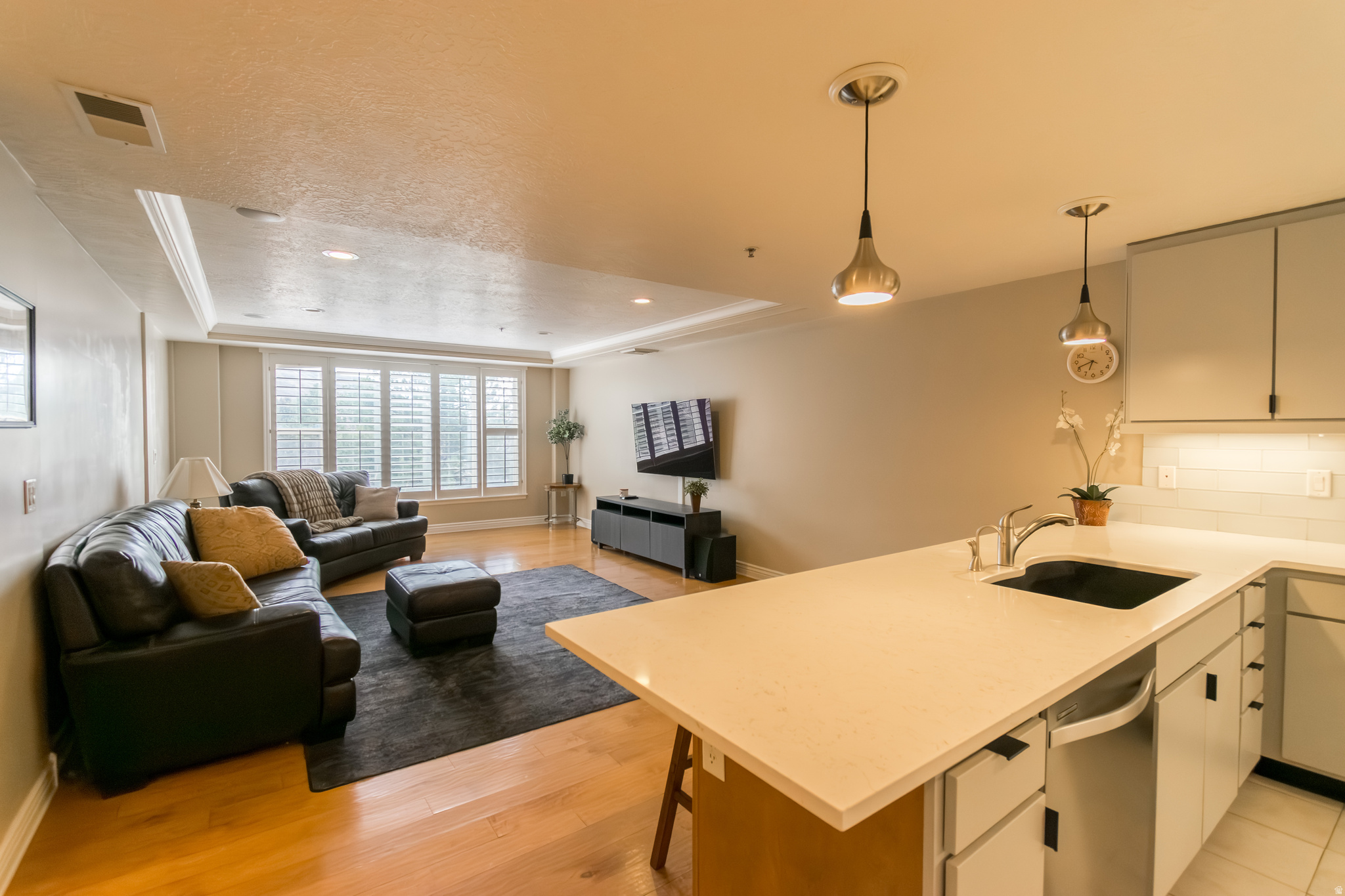 PRESIDENTIAL CLUB - Residential