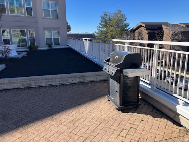 PRESIDENTIAL CLUB - Residential