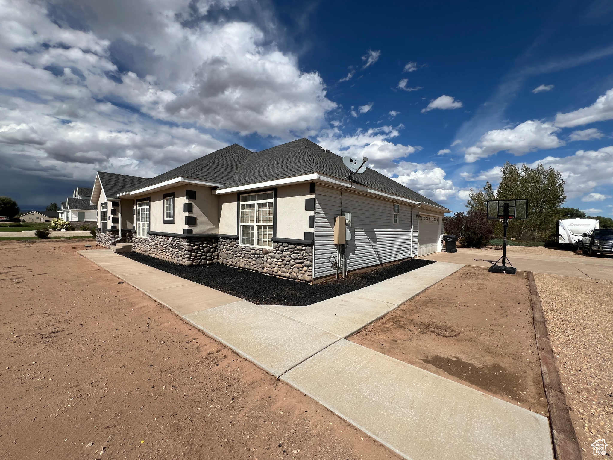 STONGATE - Residential