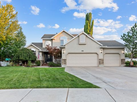 Photo of 308 E 1925 S, Clearfield, UT 84015 (MLS # 2128176)