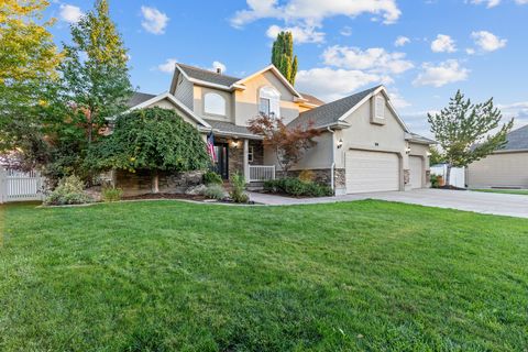 Tiny photo for 308 E 1925 S, Clearfield, UT 84015 (MLS # 2128176)