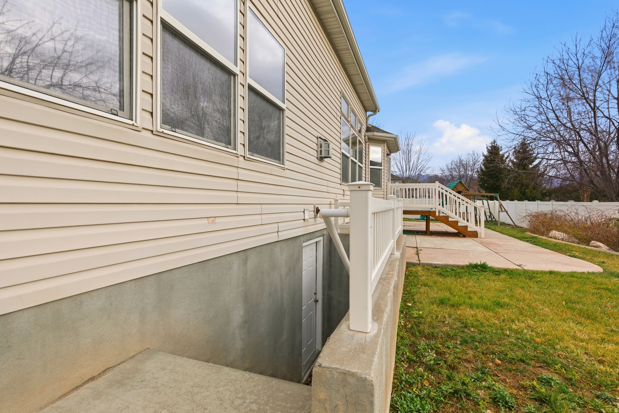 CRISSAM MEADOWS - Residential