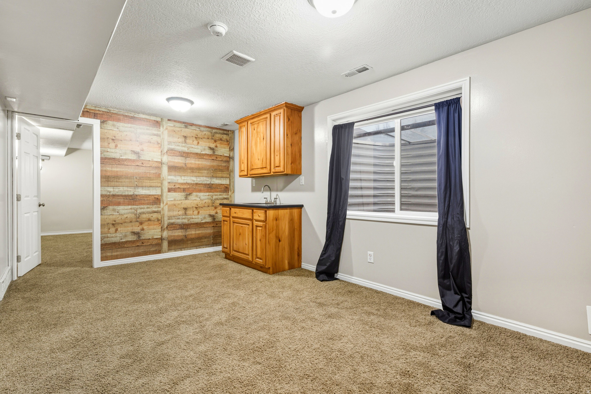 CRISSAM MEADOWS - Residential