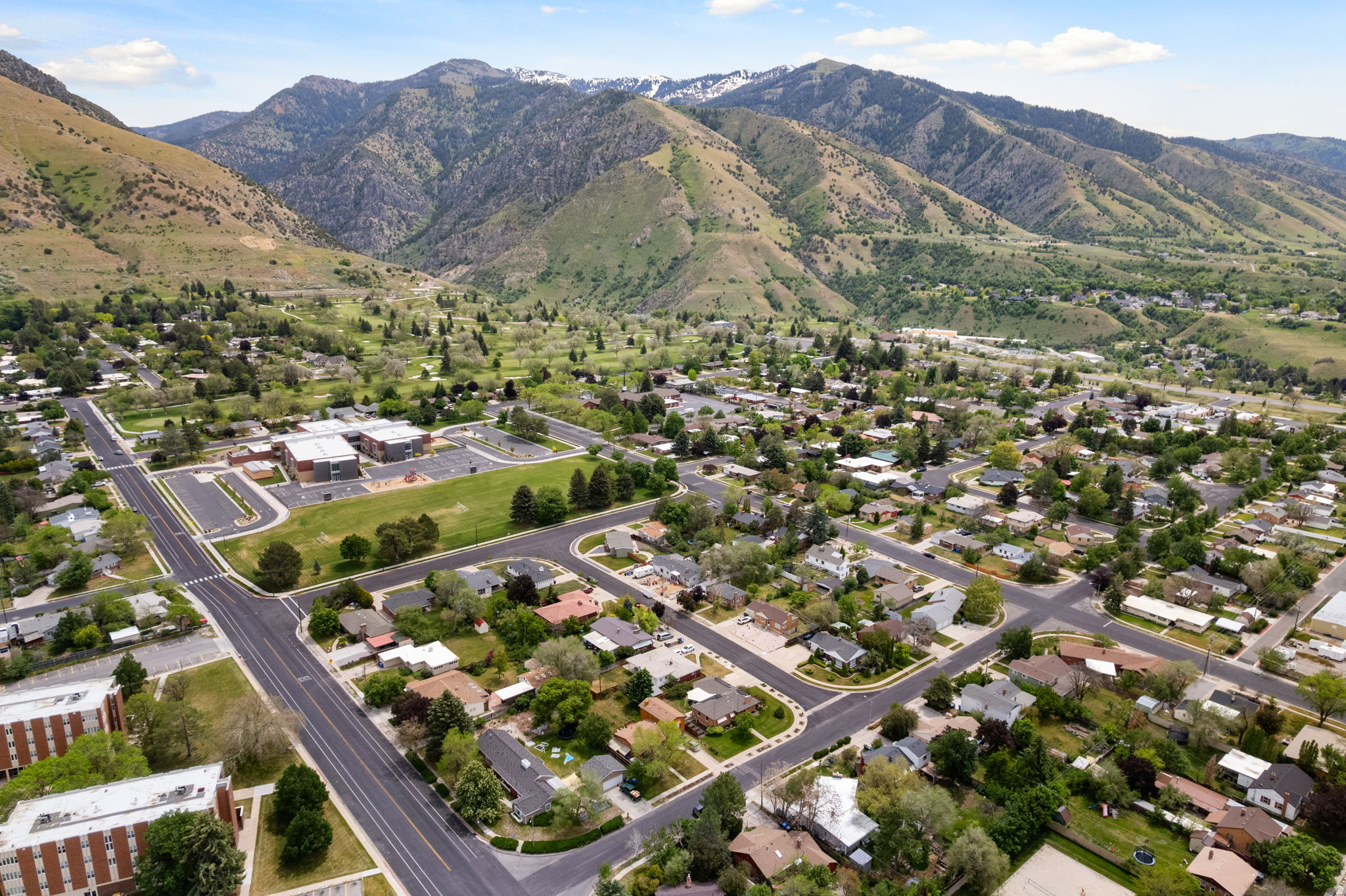 HILLCREST - Residential