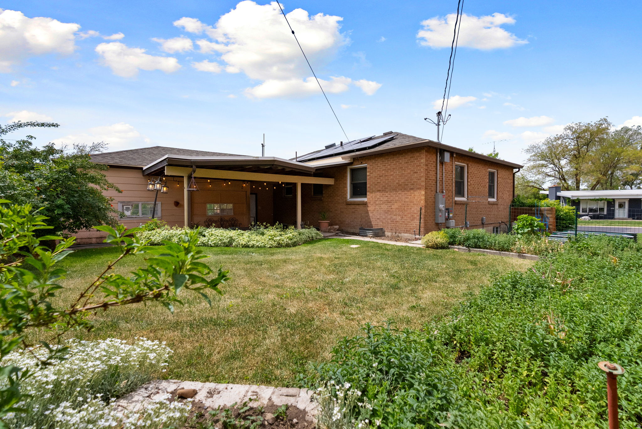 HILLCREST - Residential