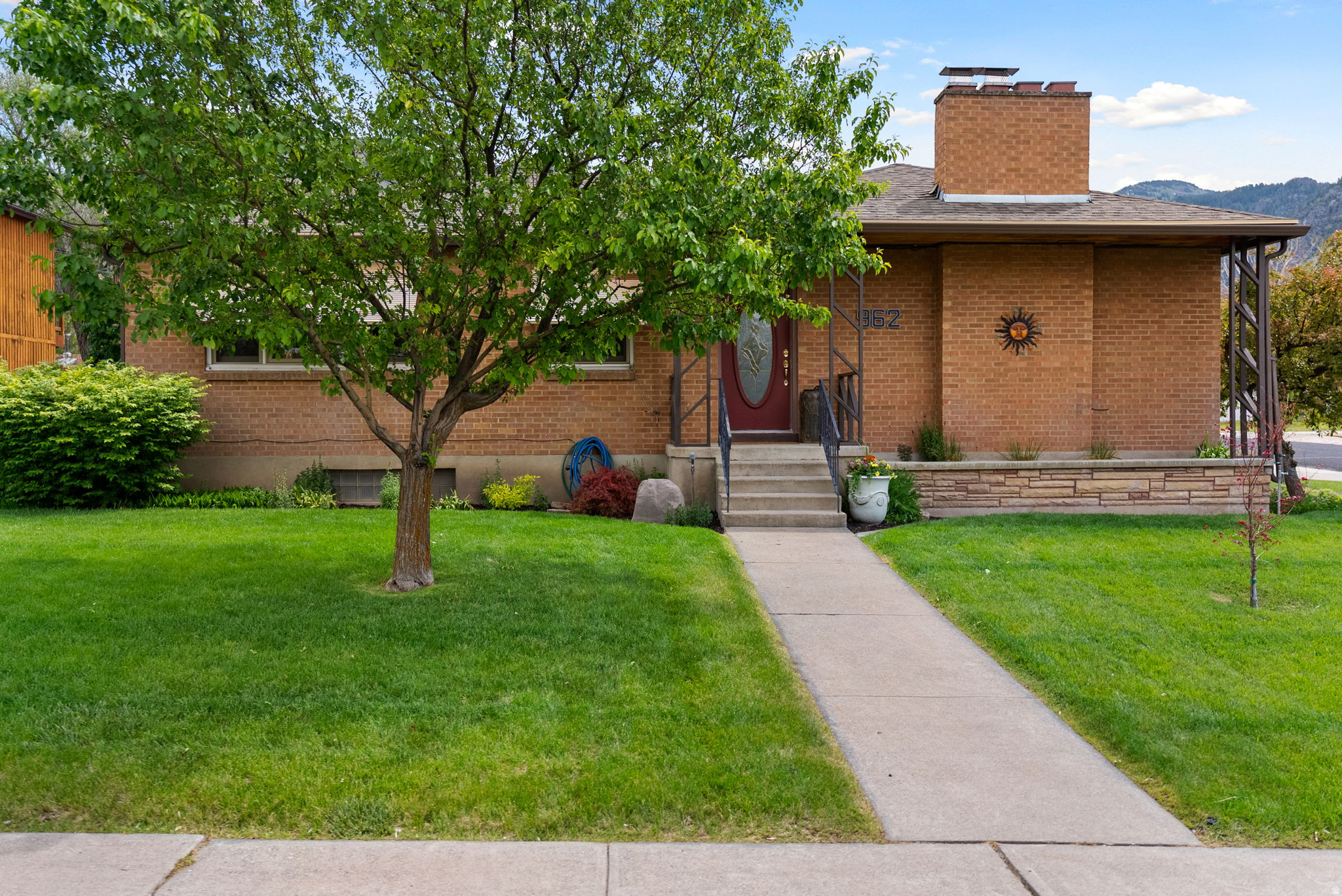 HILLCREST - Residential