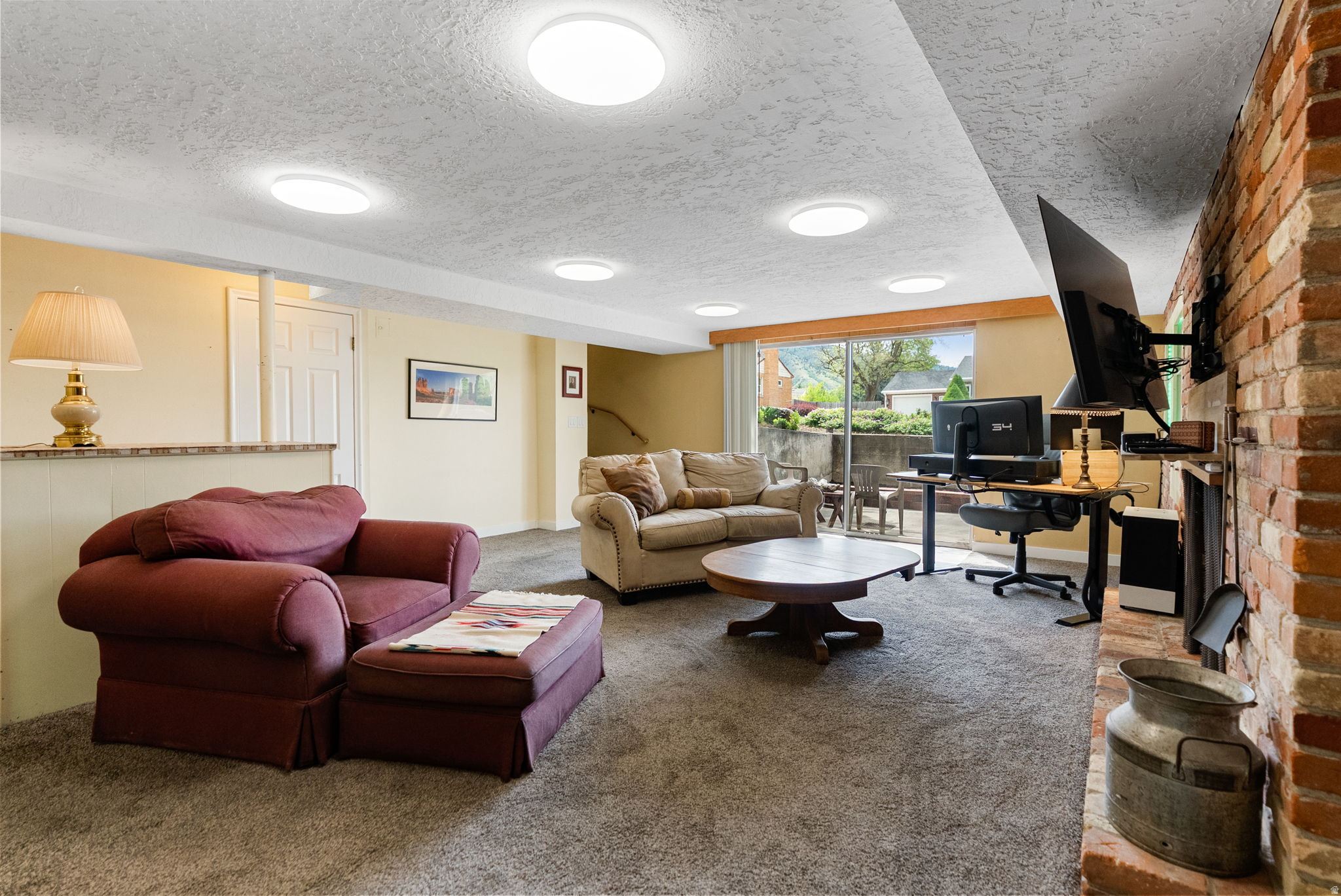 HILLCREST - Residential