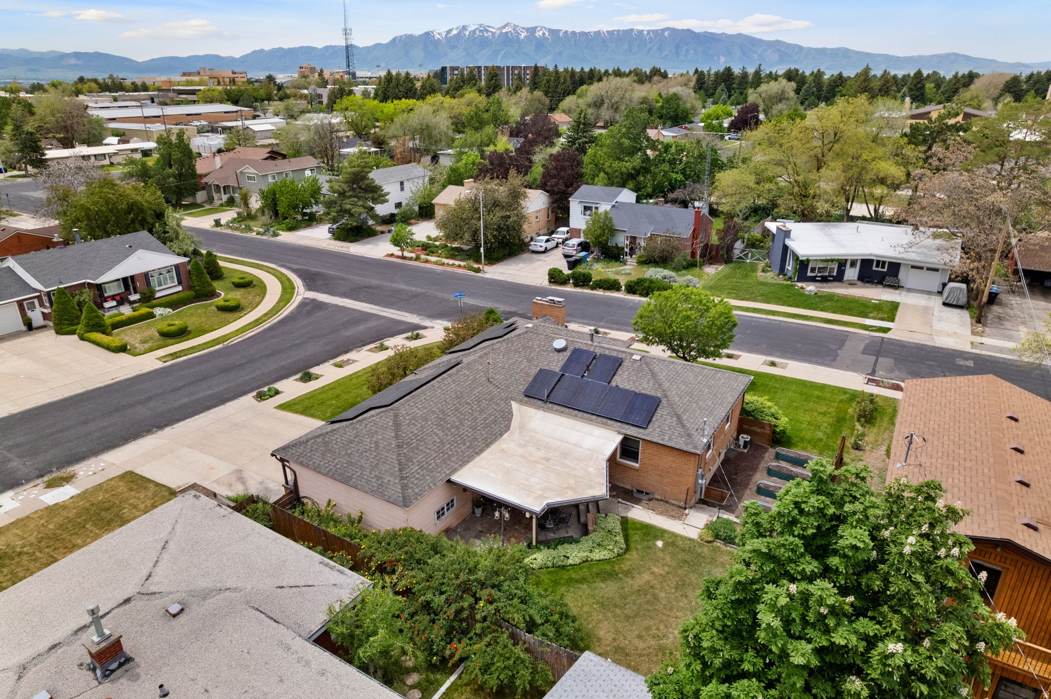 HILLCREST - Residential