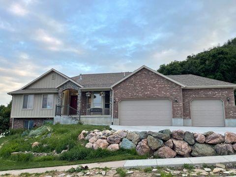 Homes For Sale - 414 Juniper Ct<br/> Wellsville, UT 84339