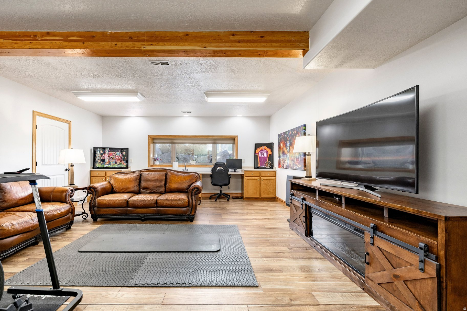 EAGLE RIDGE - Residential