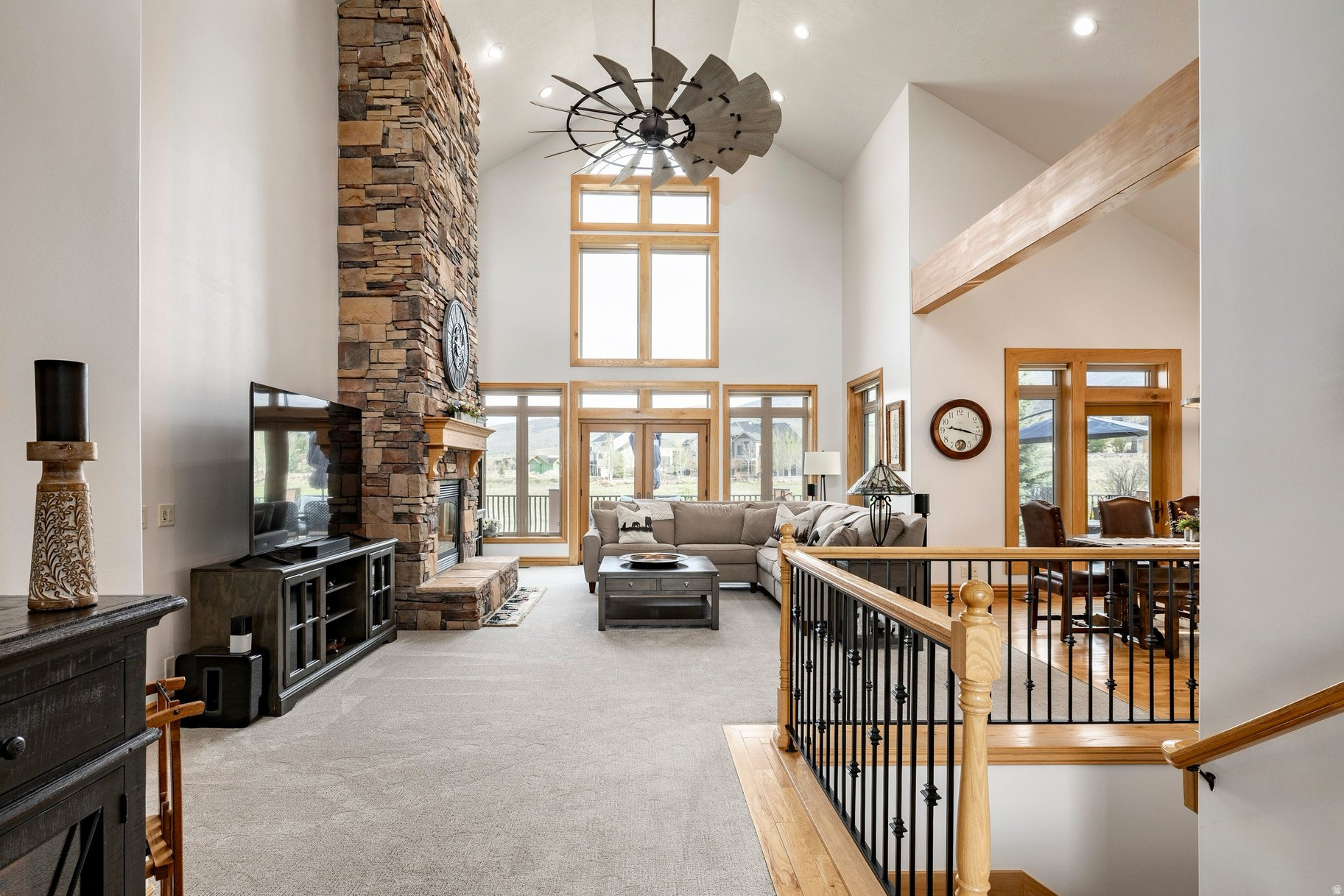 EAGLE RIDGE - Residential