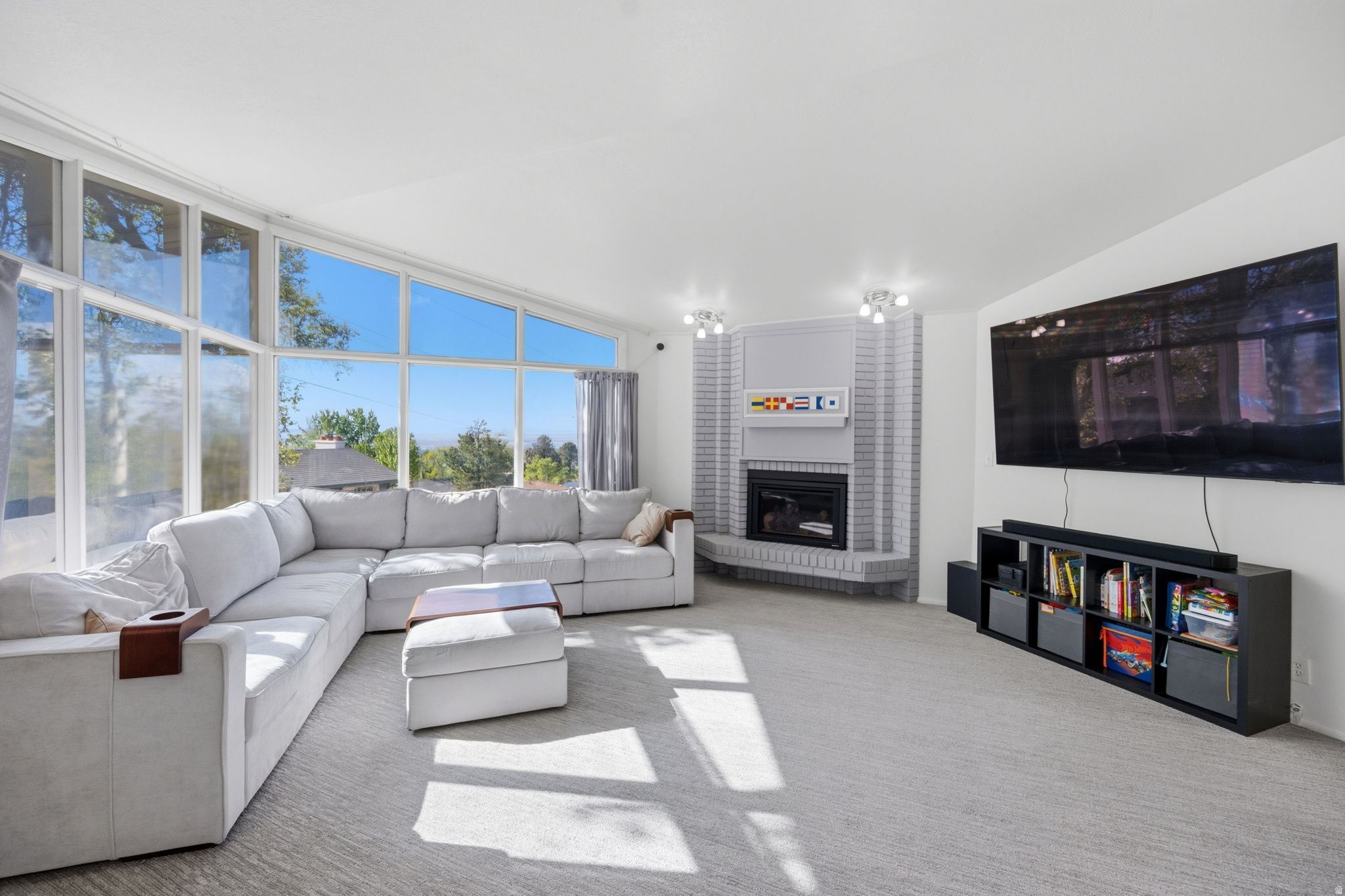 OAKRIDGE MANOR SUBDI - Residential