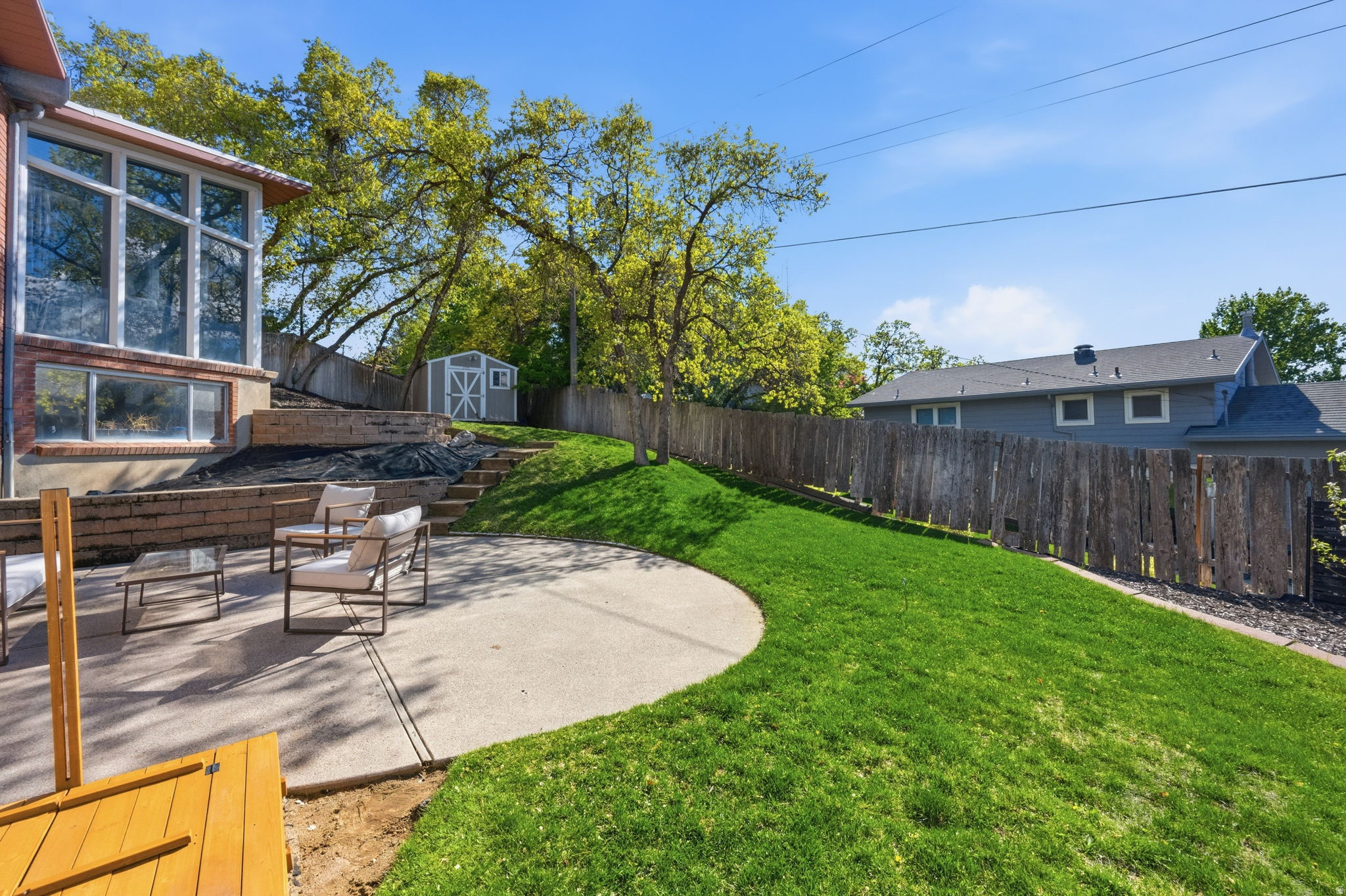 OAKRIDGE MANOR SUBDI - Residential