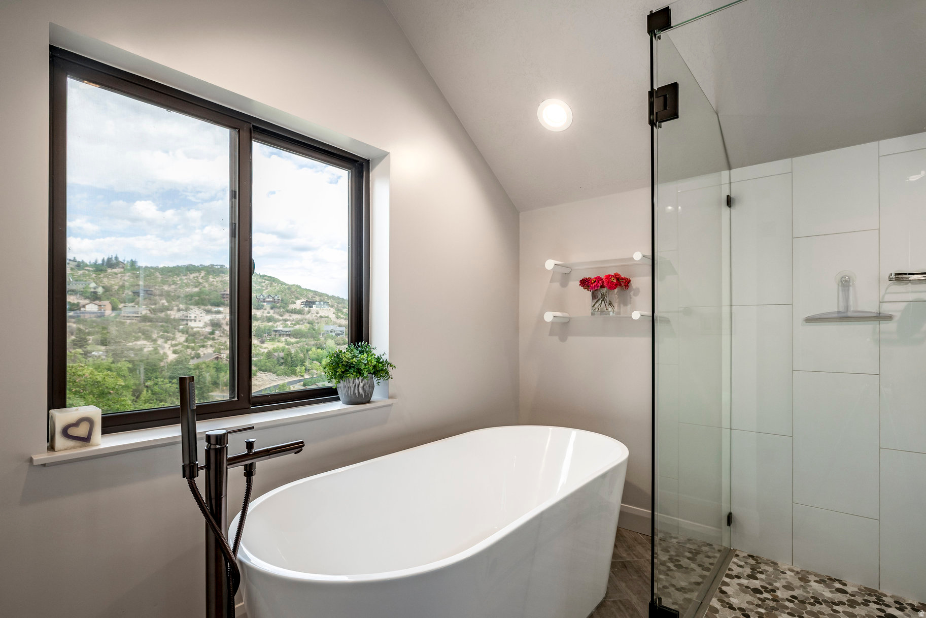 PINEBROOK - Residential