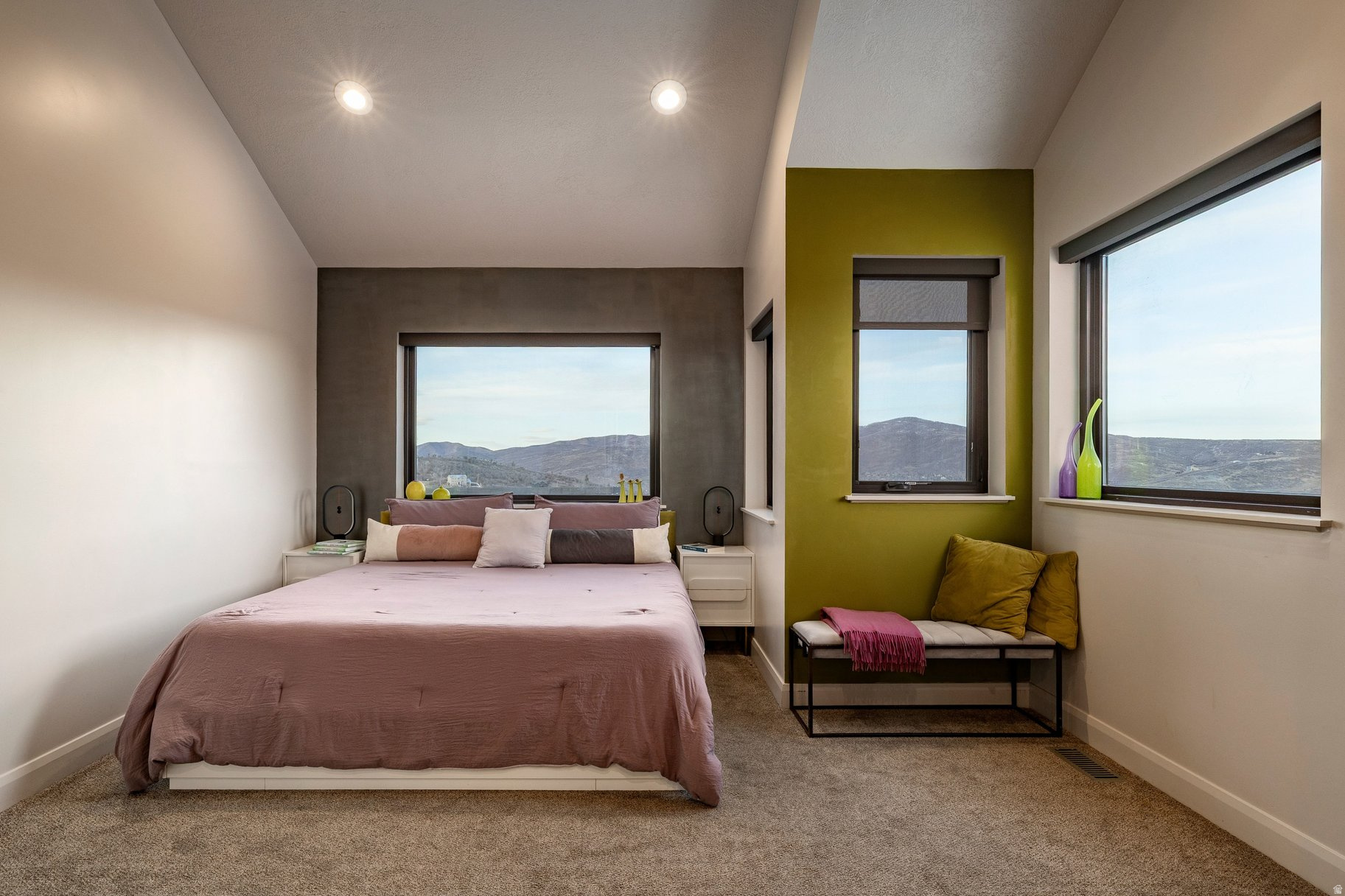 PINEBROOK - Residential