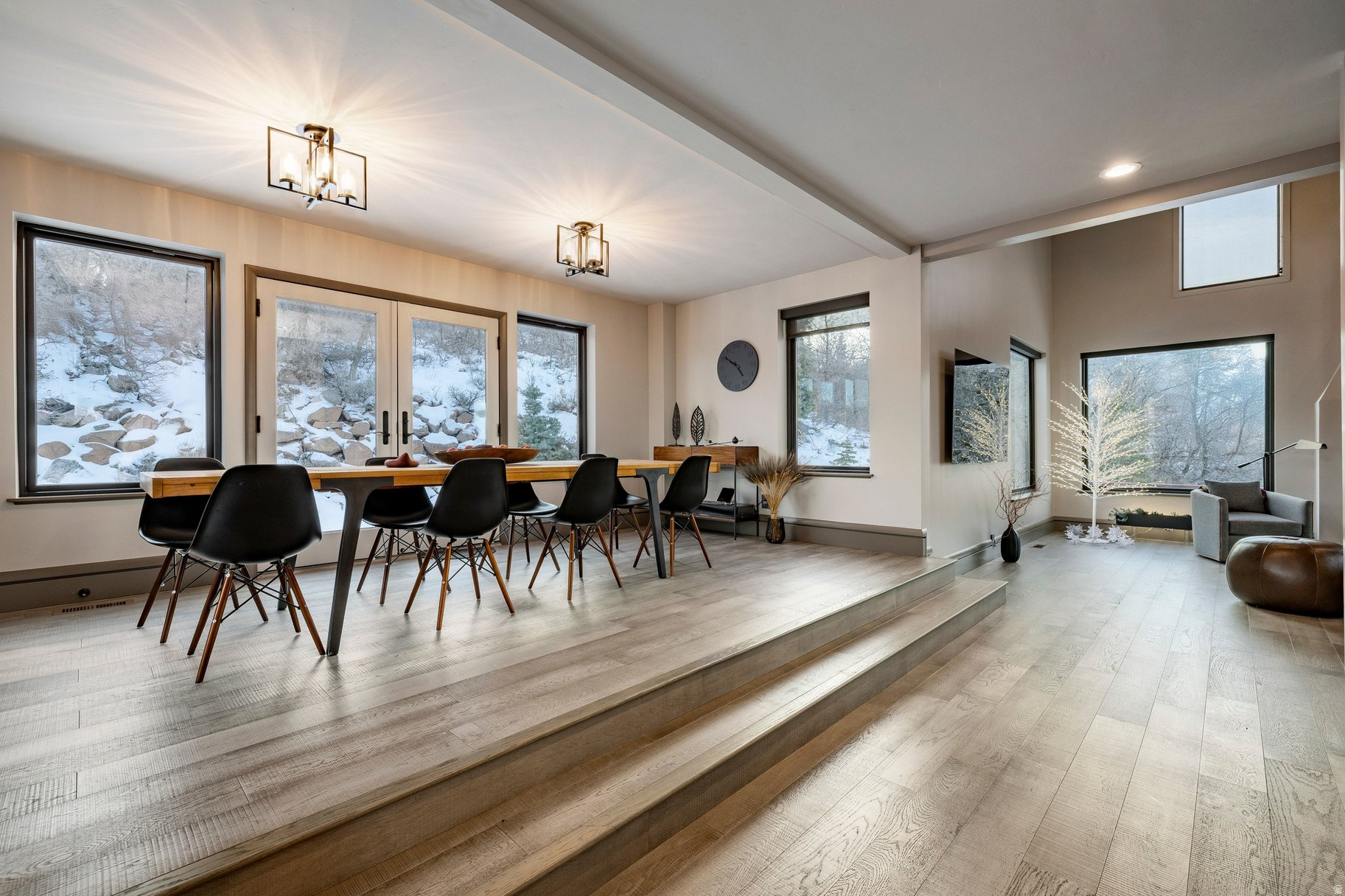 PINEBROOK - Residential