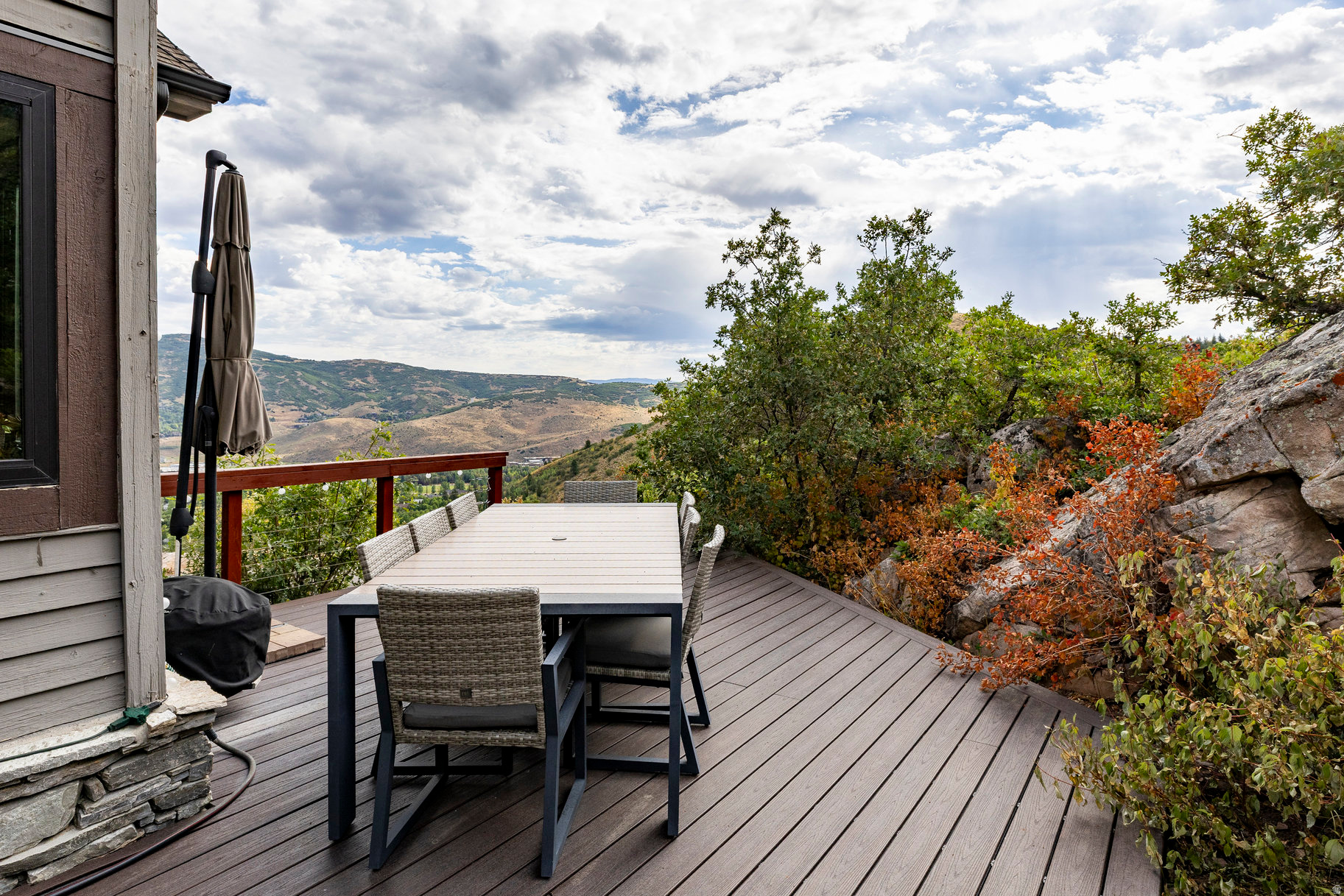 PINEBROOK - Residential