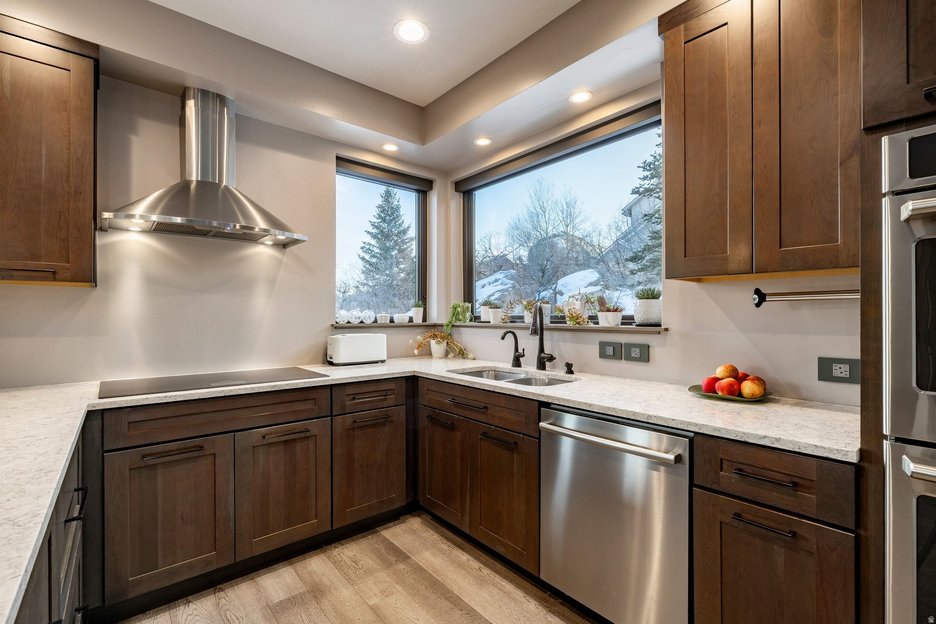 PINEBROOK - Residential