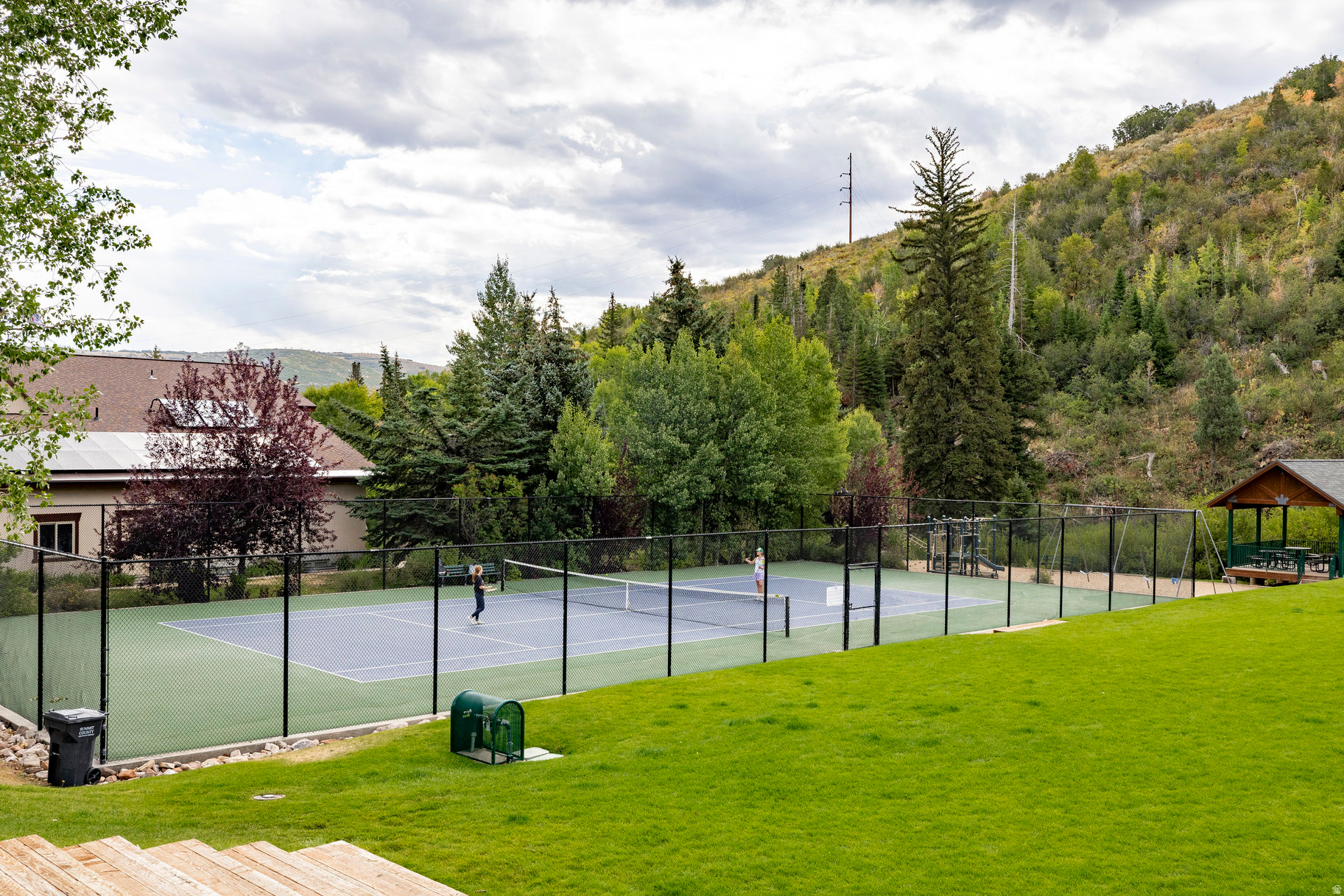 PINEBROOK - Residential