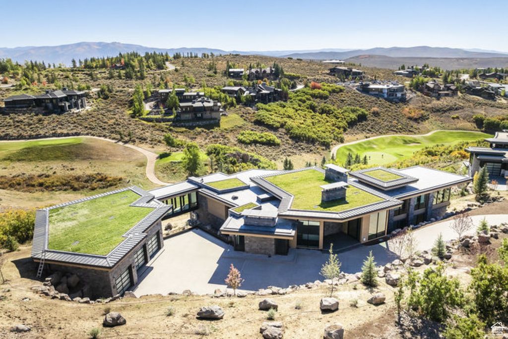 Photo of 3821 PINNACLE SKY LOOP, Park City, UT 84098 (MLS # 2119807)