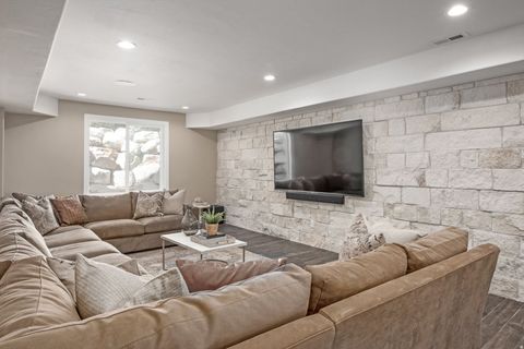 Tiny photo for 3149 E 10000 S, Sandy, UT 84092 (MLS # 2123698)