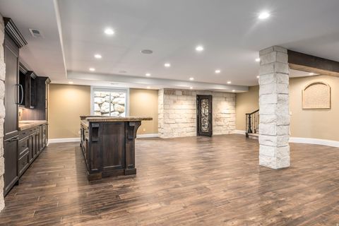 Tiny photo for 3149 E 10000 S, Sandy, UT 84092 (MLS # 2123698)