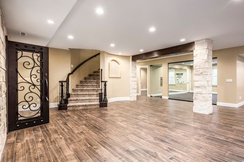 Tiny photo for 3149 E 10000 S, Sandy, UT 84092 (MLS # 2123698)