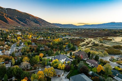 Tiny photo for 3149 E 10000 S, Sandy, UT 84092 (MLS # 2123698)