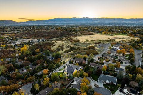 Tiny photo for 3149 E 10000 S, Sandy, UT 84092 (MLS # 2123698)